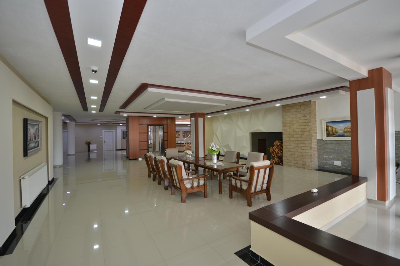 Hotel Veri Peshkopi Extérieur photo